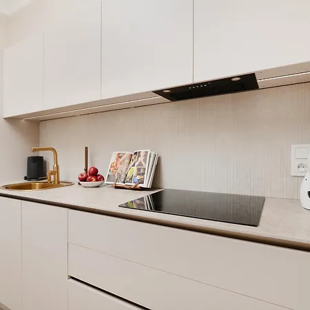 Easy Rent - Nova 1, Brama Krakowska, 24h Check-in Apartment